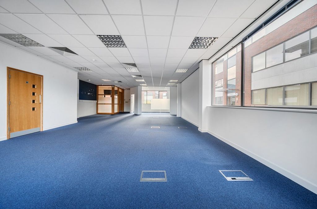 Property photo 2 of 8 137377446915c0B44d22B.Jpg