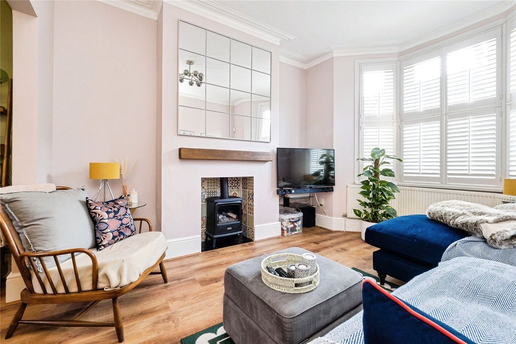 Property photo 3 of 25 Picture No. 35