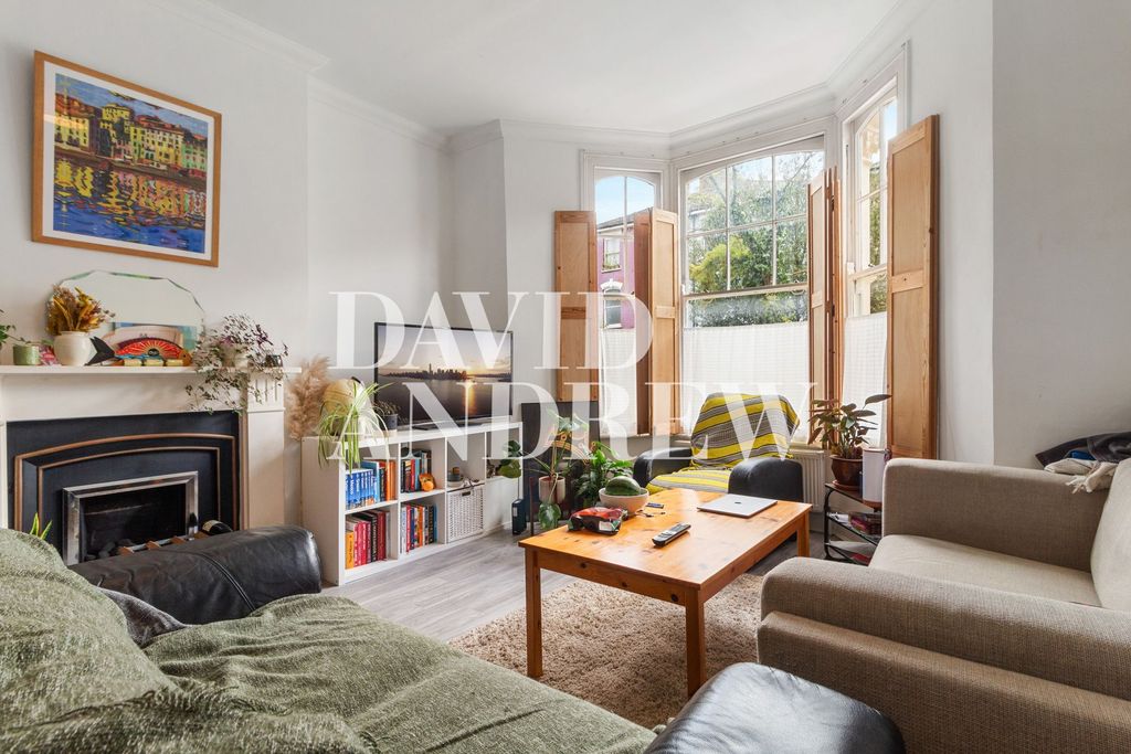 Property photo 2 of 12