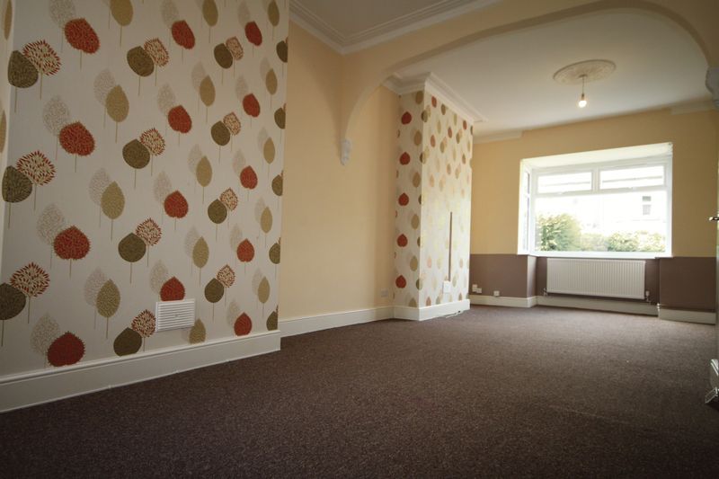 Property photo 2 of 12 Lounge