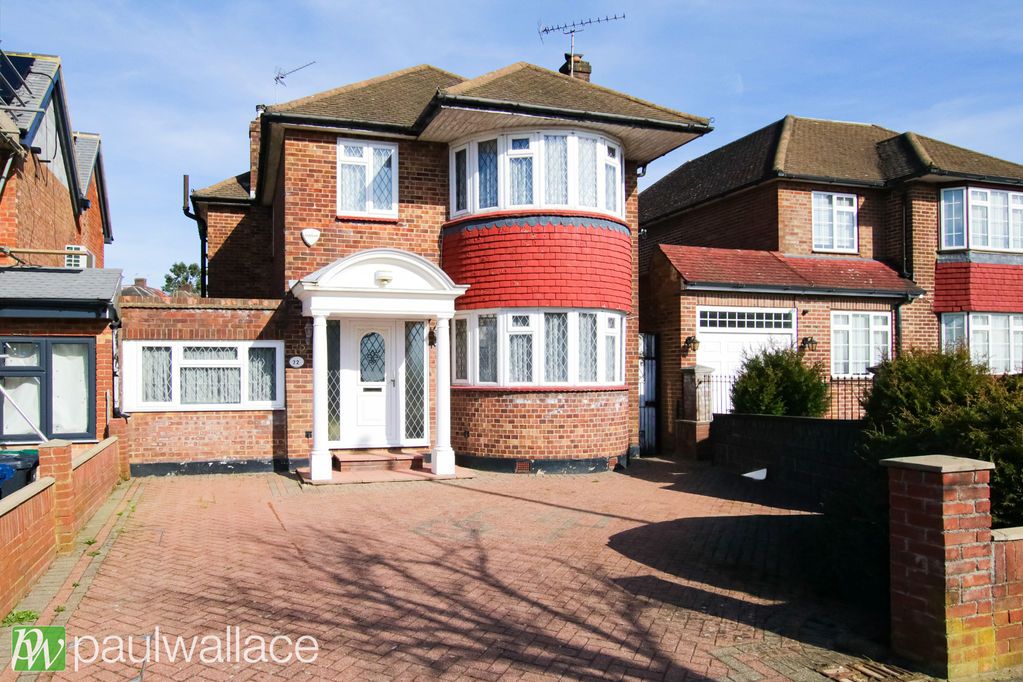 Property photo 1 of 18 Front