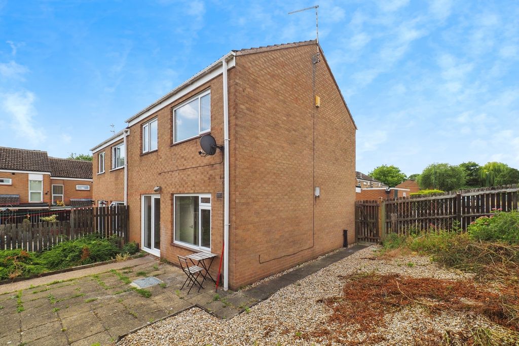 Property photo 2 of 17 Photo