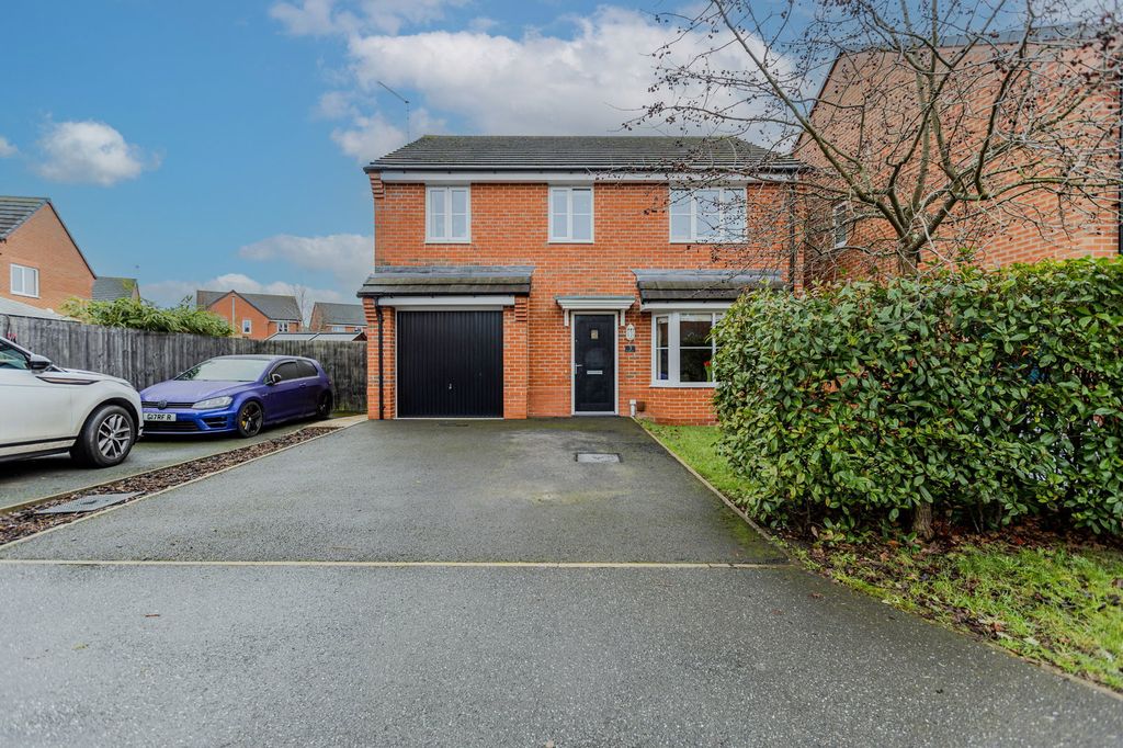 Property photo 1 of 26