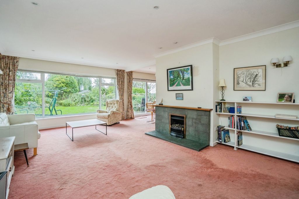 Property photo 3 of 17 Pbox-Img.Jpg