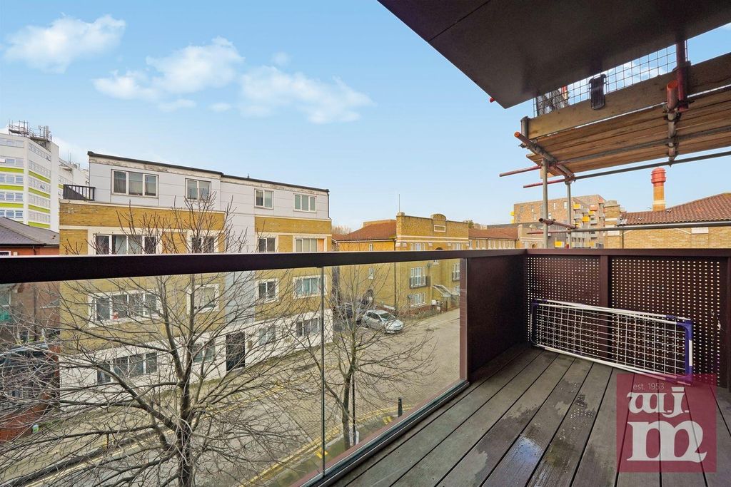 Property photo 3 of 13 Balcony