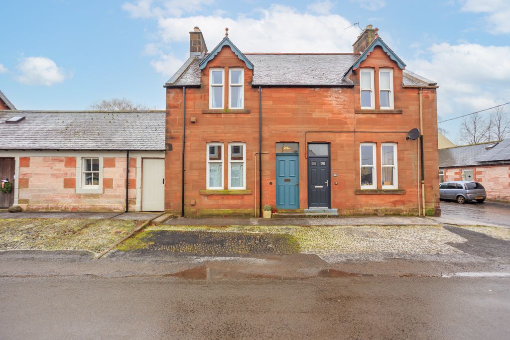 Property photo 1 of 30 23A Townhead St