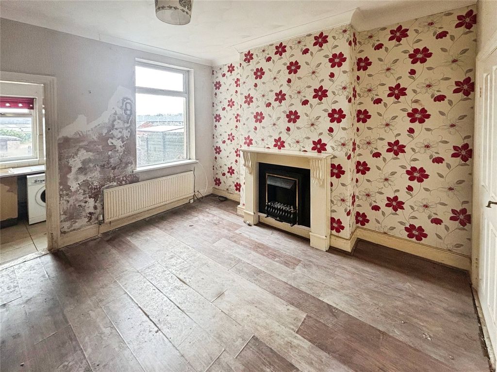 Property photo 2 of 8 Dining Room