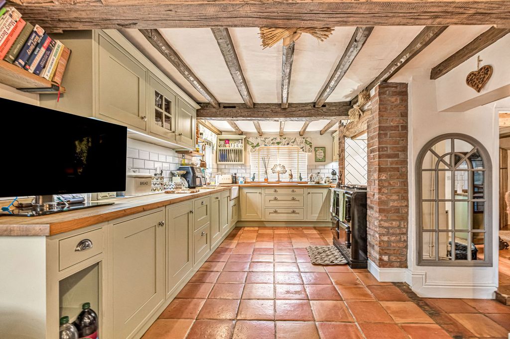 Property photo 3 of 38