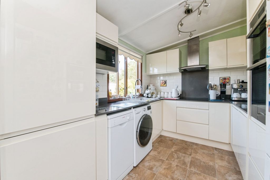 Property photo 2 of 20 Pbox-Img.Jpg