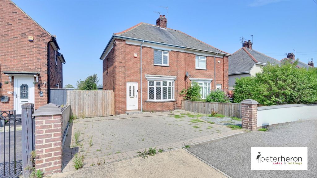 Property photo 1 of 16 Outside