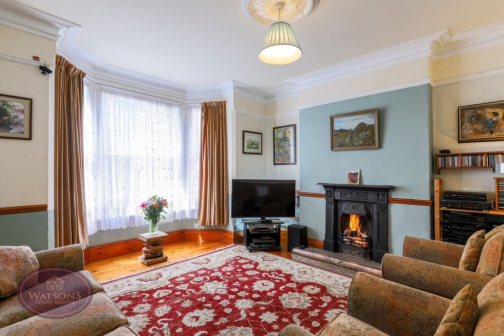 Property photo 3 of 29