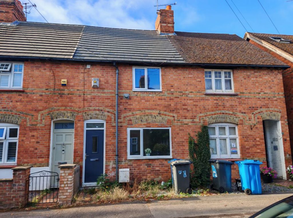 Property photo 1 of 2
