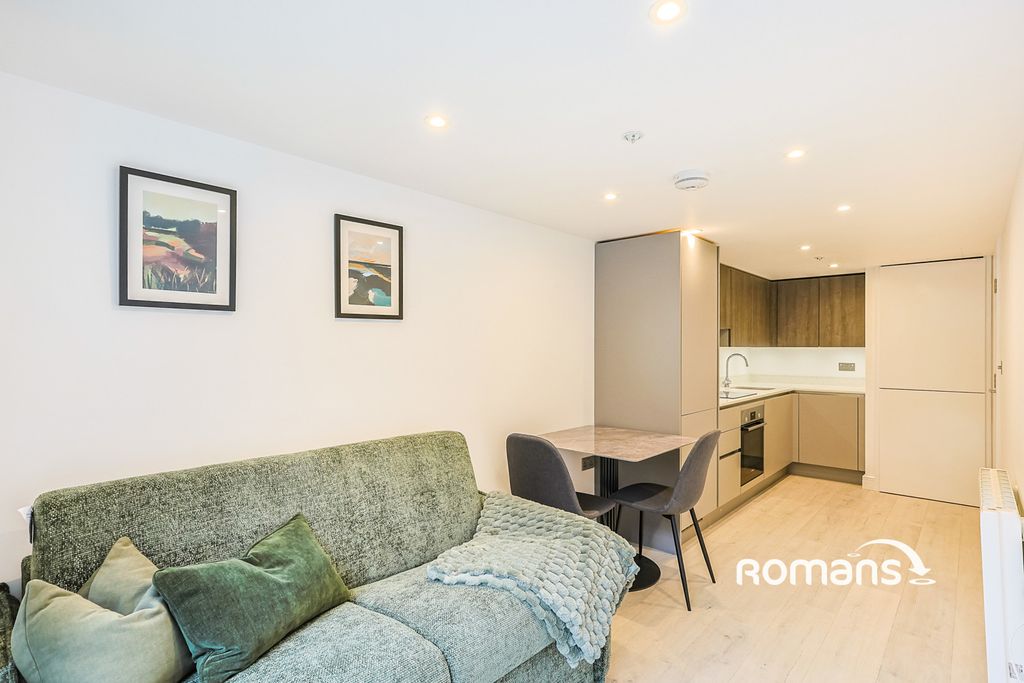 Property photo 2 of 11 Photo