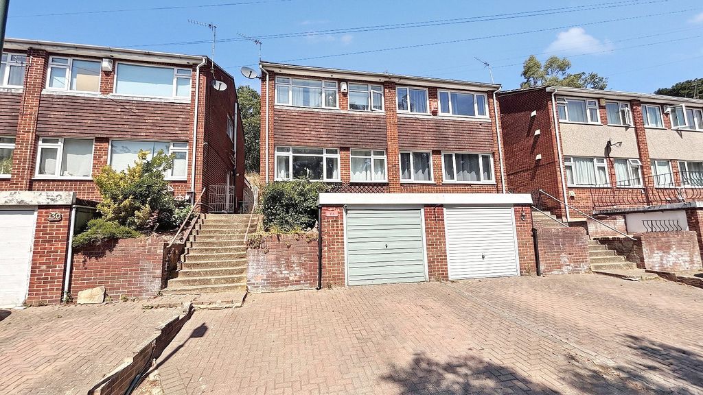 Property photo 1 of 17 Front External