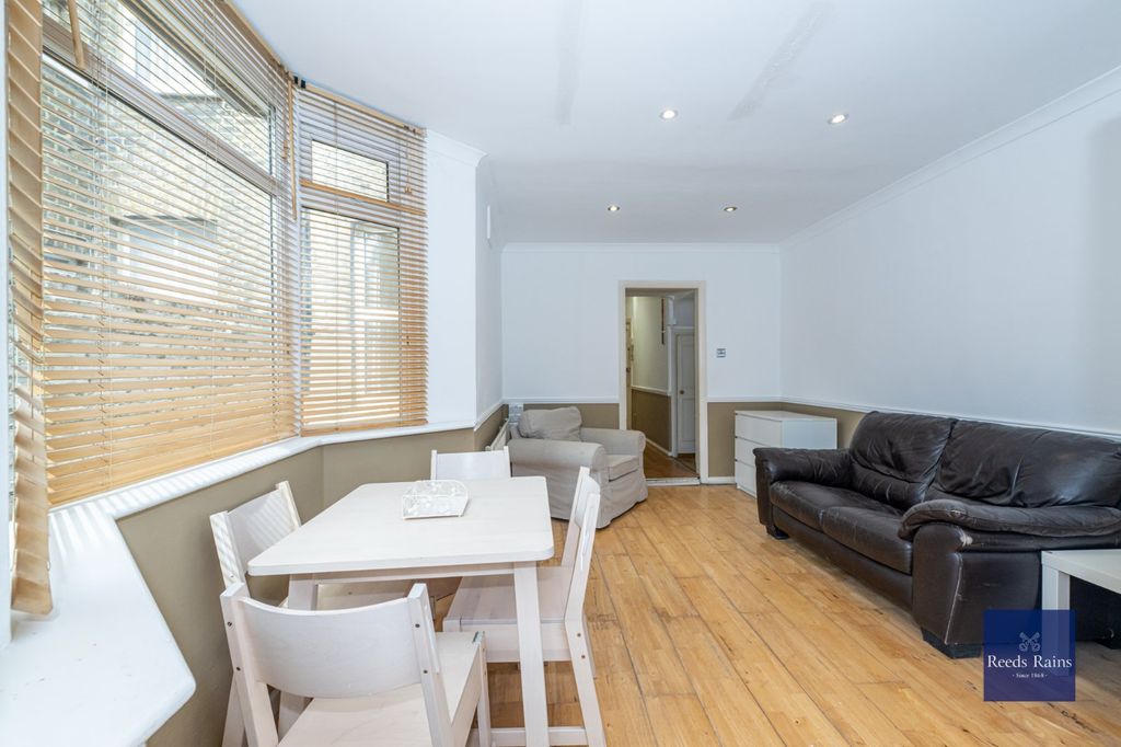 Property photo 3 of 13 Reception Room