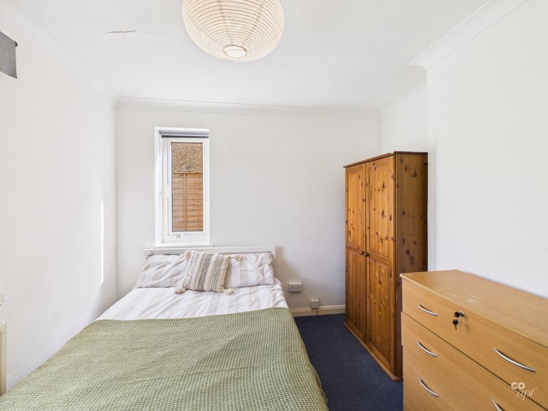 Property photo 3 of 9 Photo 8