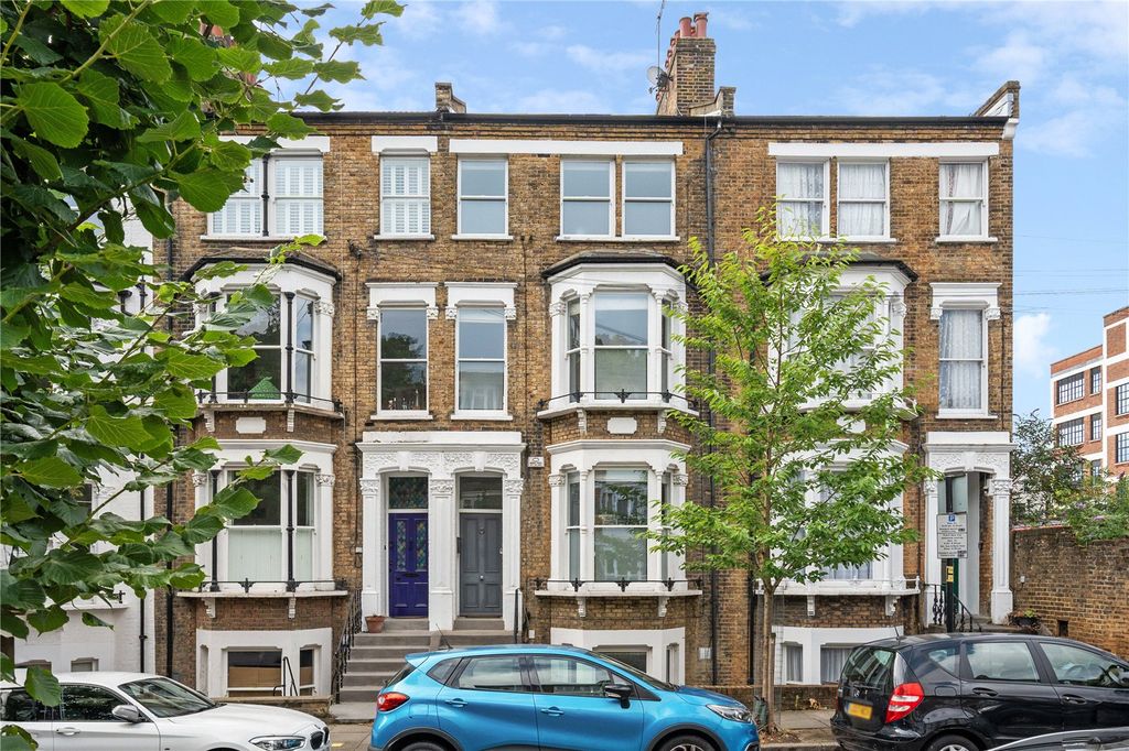 Property photo 2 of 24 Picture No. 48