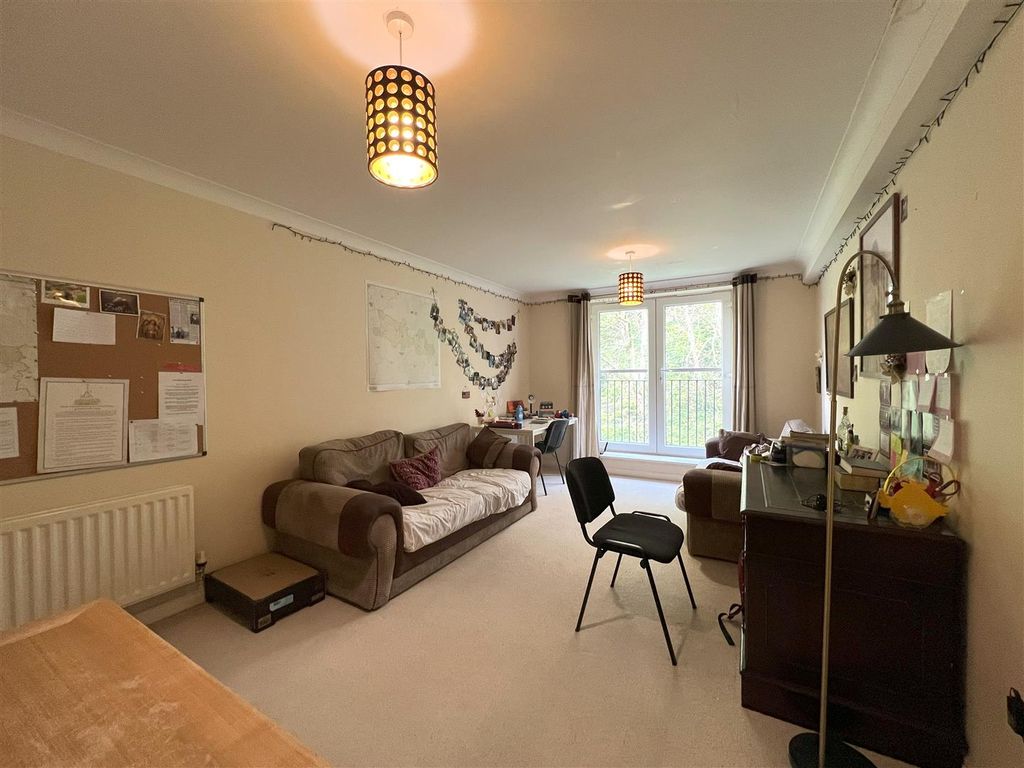 Property photo 2 of 12 Img_5132.Jpg