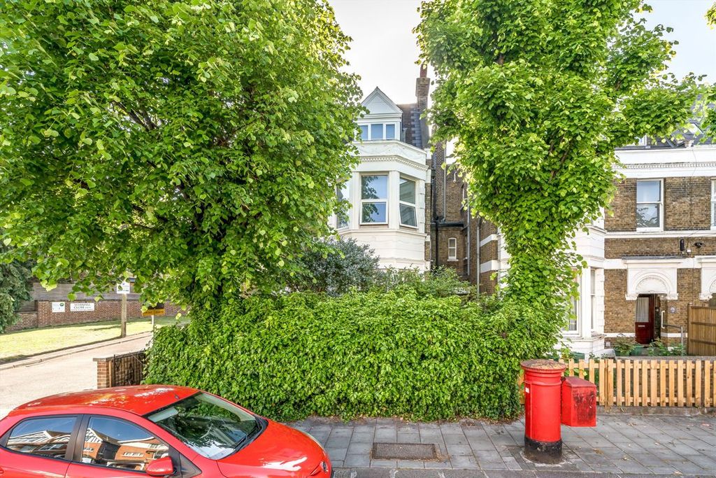 Property photo 1 of 6