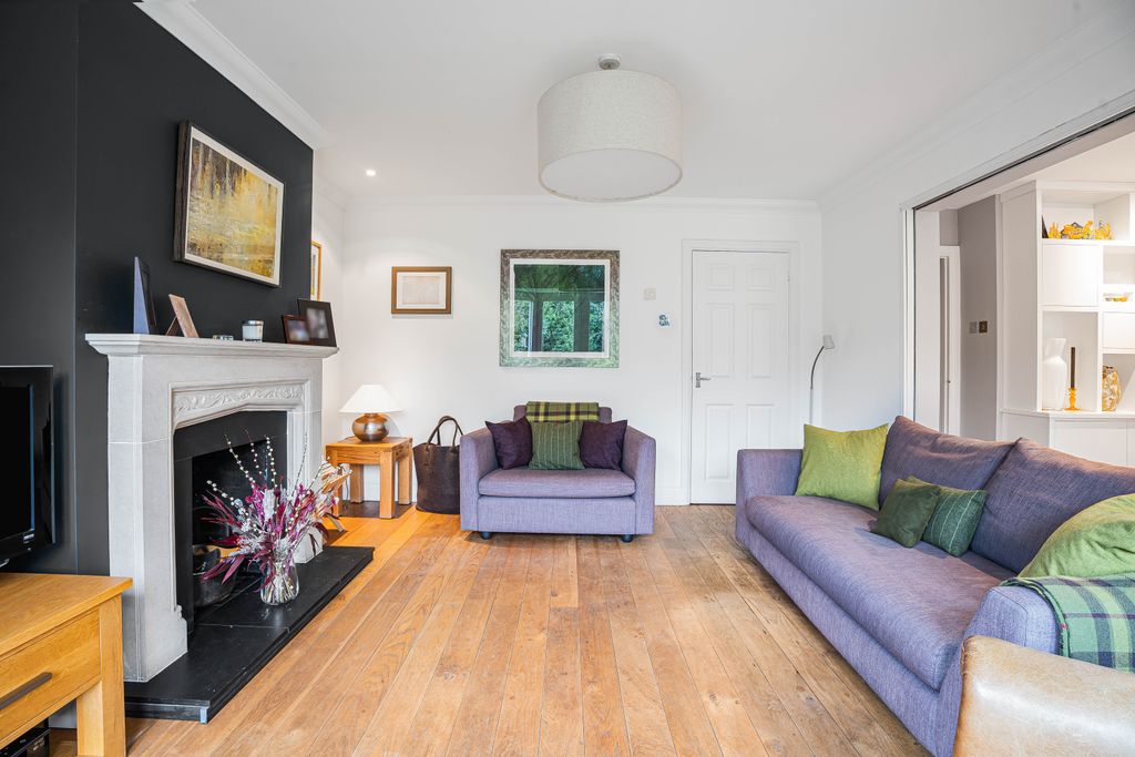 Property photo 3 of 26 Living Room