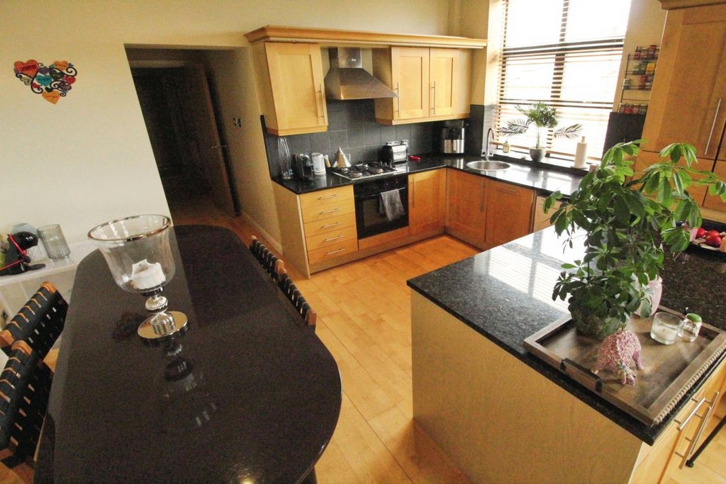 Property photo 3 of 15 Picture No. 01
