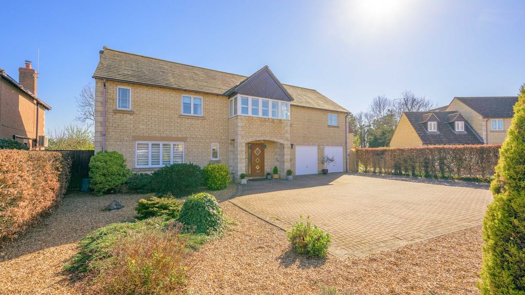 Property photo 1 of 21