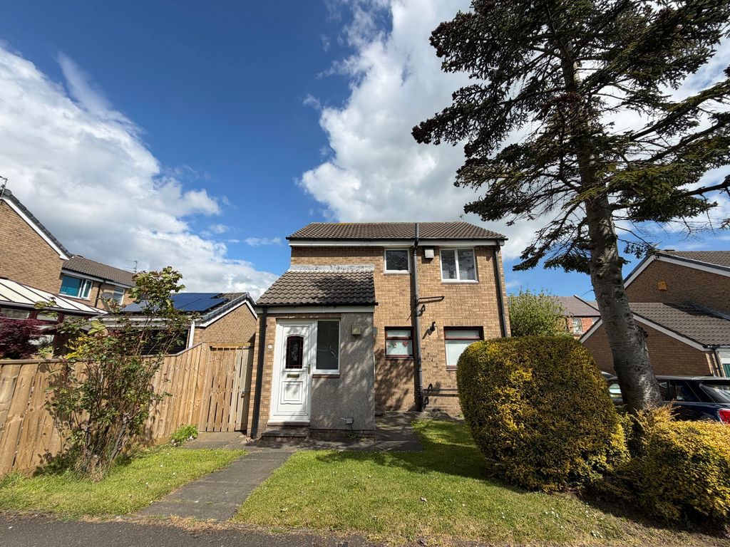 1 bed flat for saleBamburgh Drive, Pegswood, Morpeth NE61