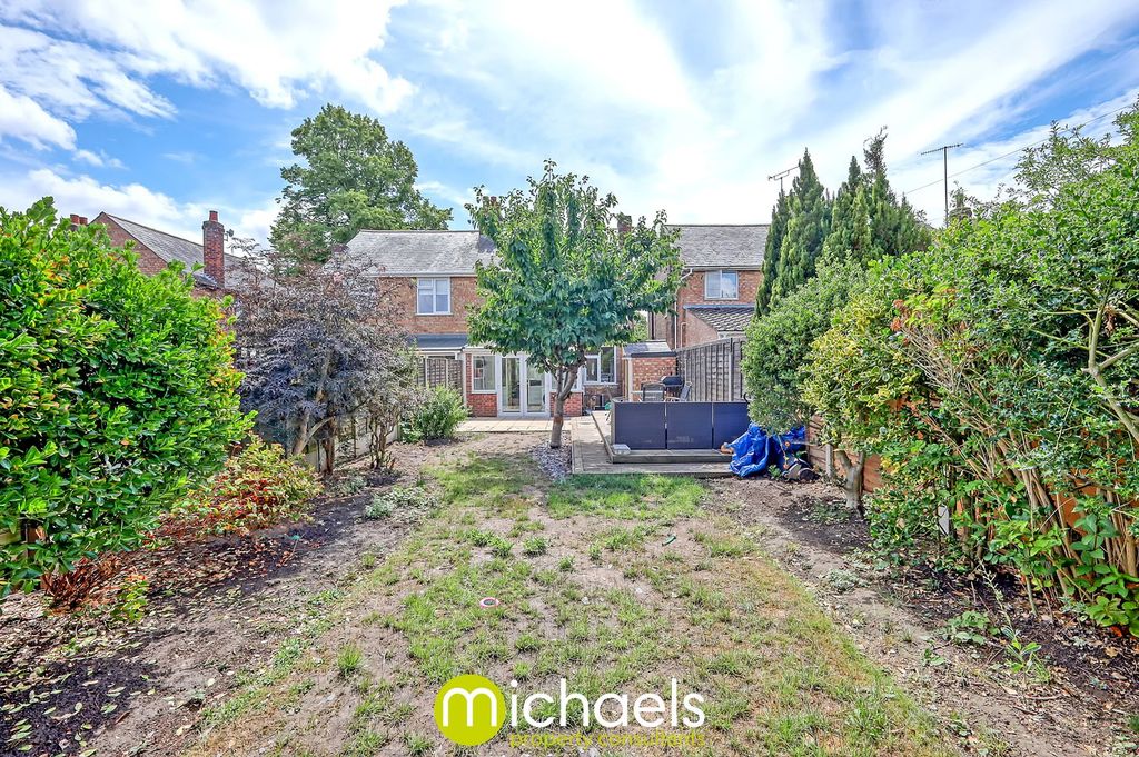 Property photo 2 of 33