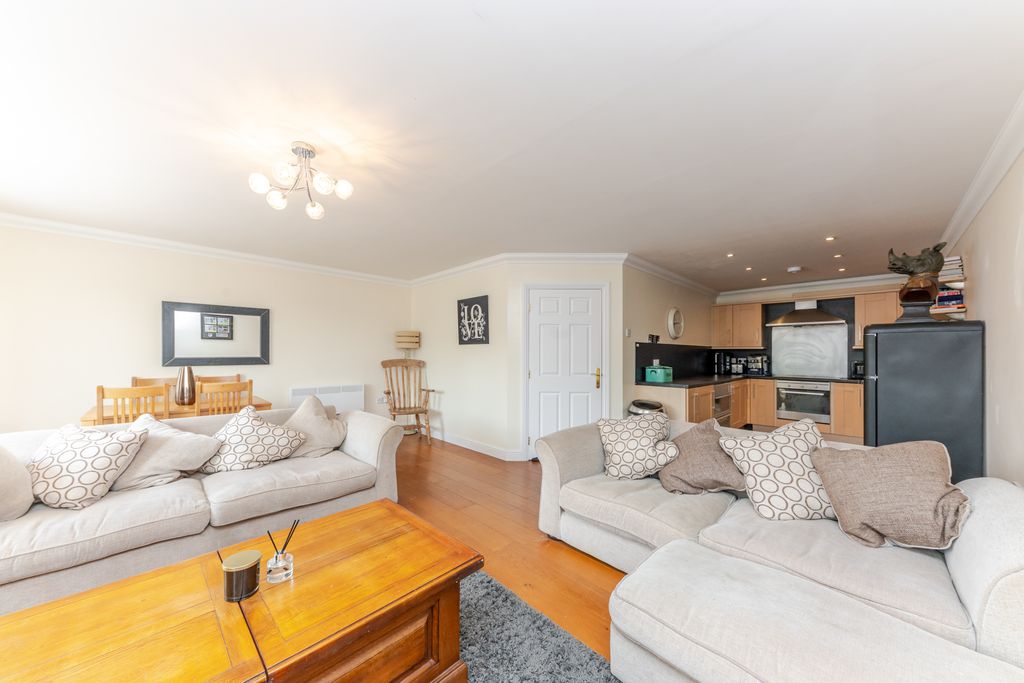Additional image 16 of 2 bed flat for salePelham Road, Cleethorpes DN35
