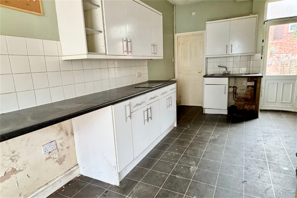 Property photo 2 of 11 (Main)