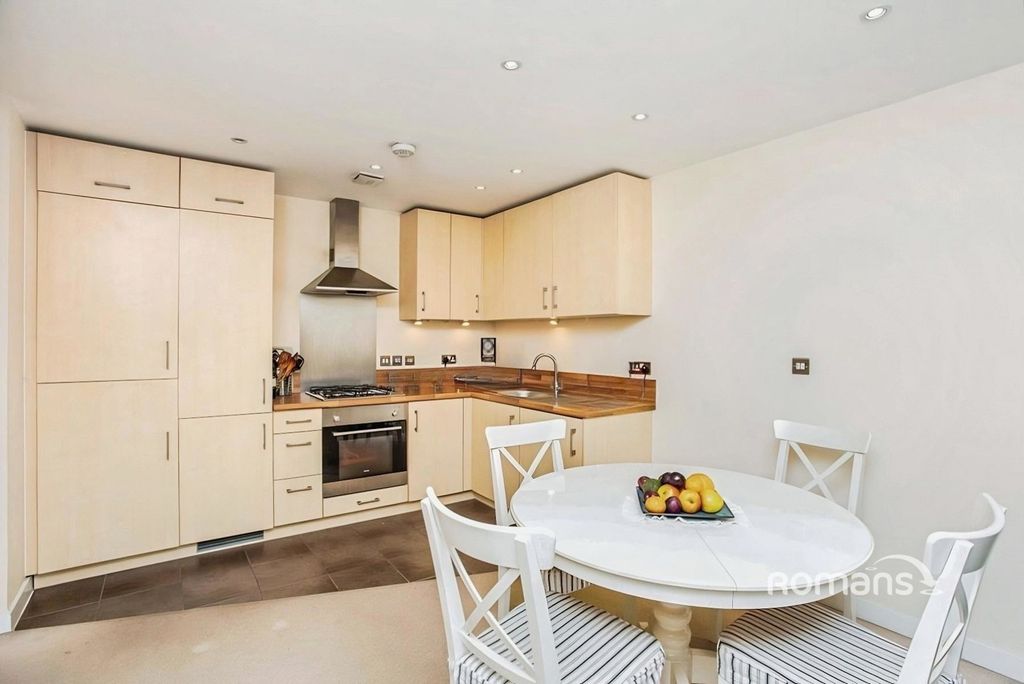 Property photo 2 of 7 Pbox-Img.Jpg