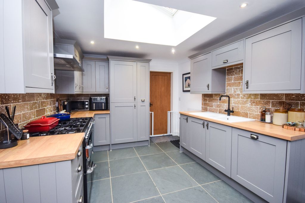 Property photo 3 of 31 Dsc_0057