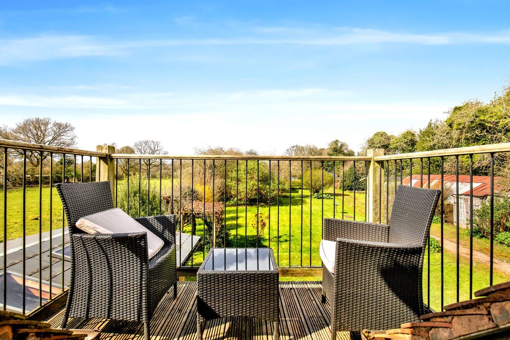 Property photo 3 of 39