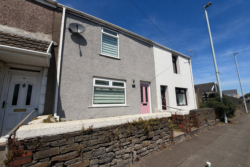 Property photo 1 of 12