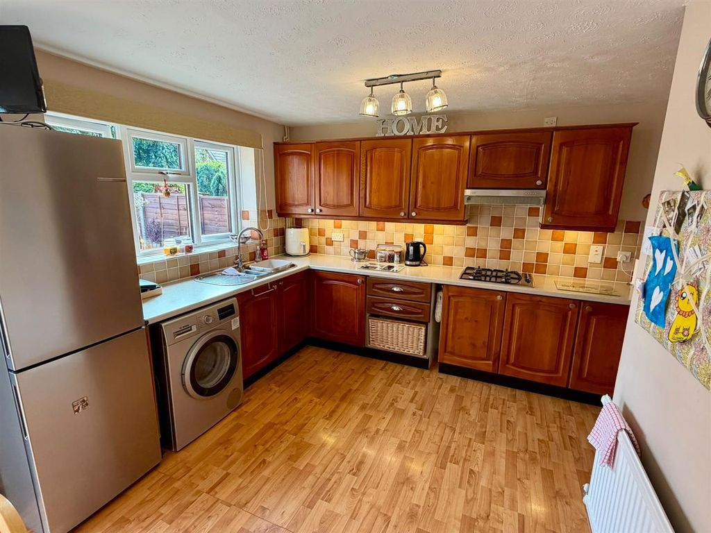 Property photo 3 of 22