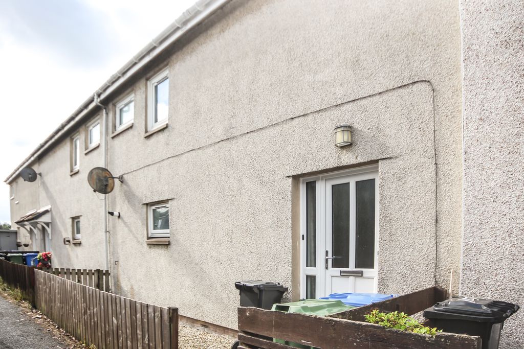 Property photo 2 of 21 102 Huntly Av - Redone Small-01