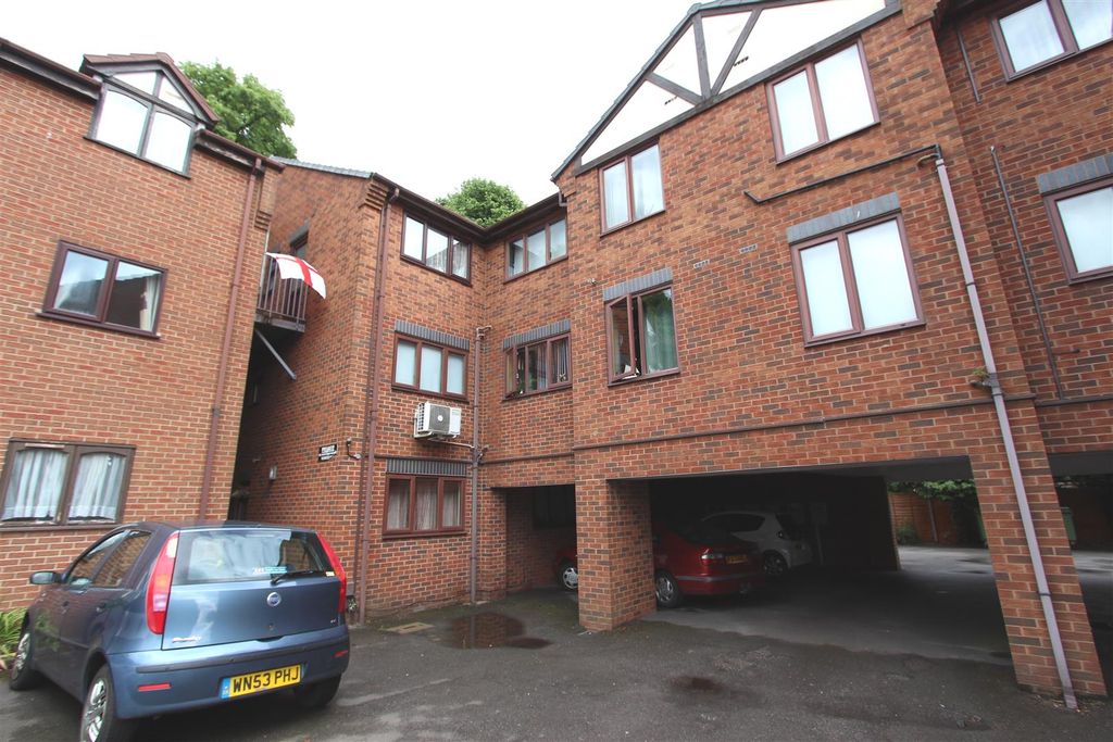 Property photo 1 of 5