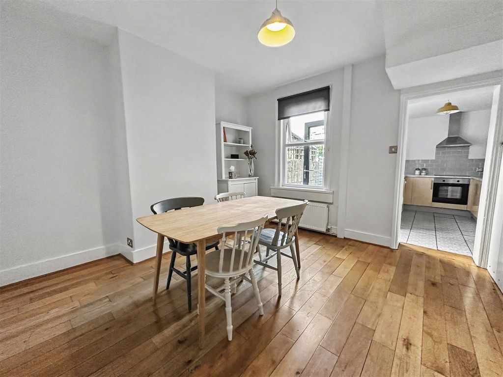 Property photo 2 of 11 Dining Room
