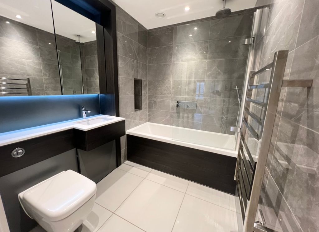Additional image 13 of 2 bed flat for saleAllen House, Heritage Walk, Brentford TW8