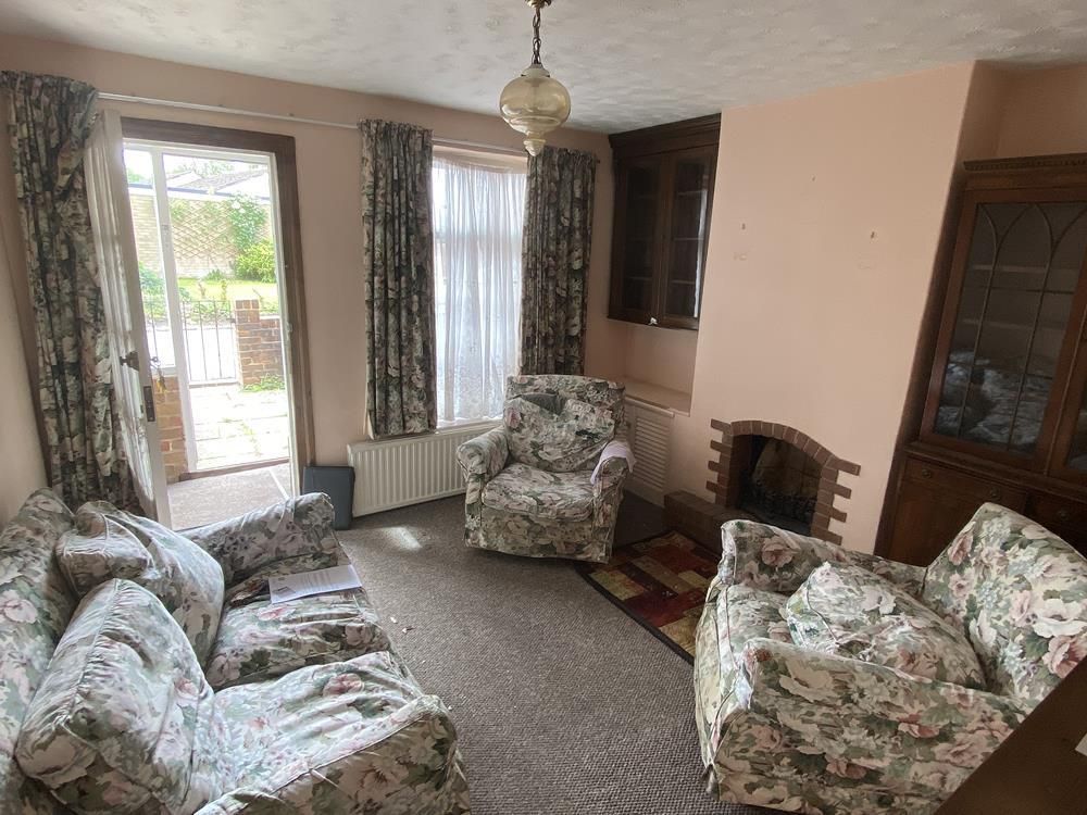 Property photo 3 of 10 Sitting Room.Jpg
