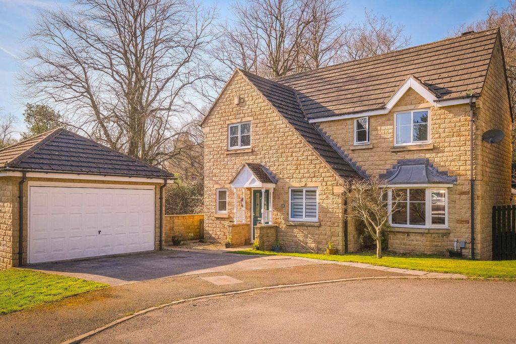 Property photo 1 of 27