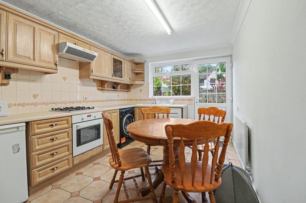 Property photo 3 of 14