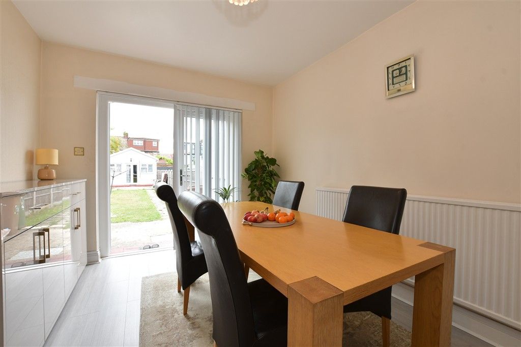 Property photo 1 of 12 Dining Room