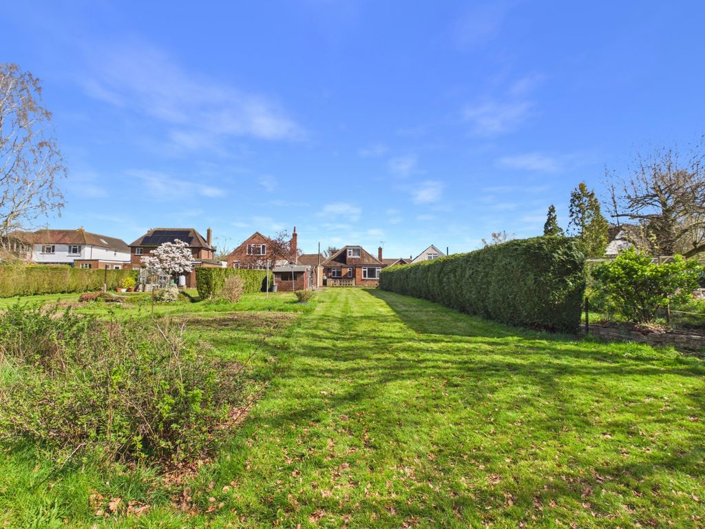 Property photo 3 of 28 Garden