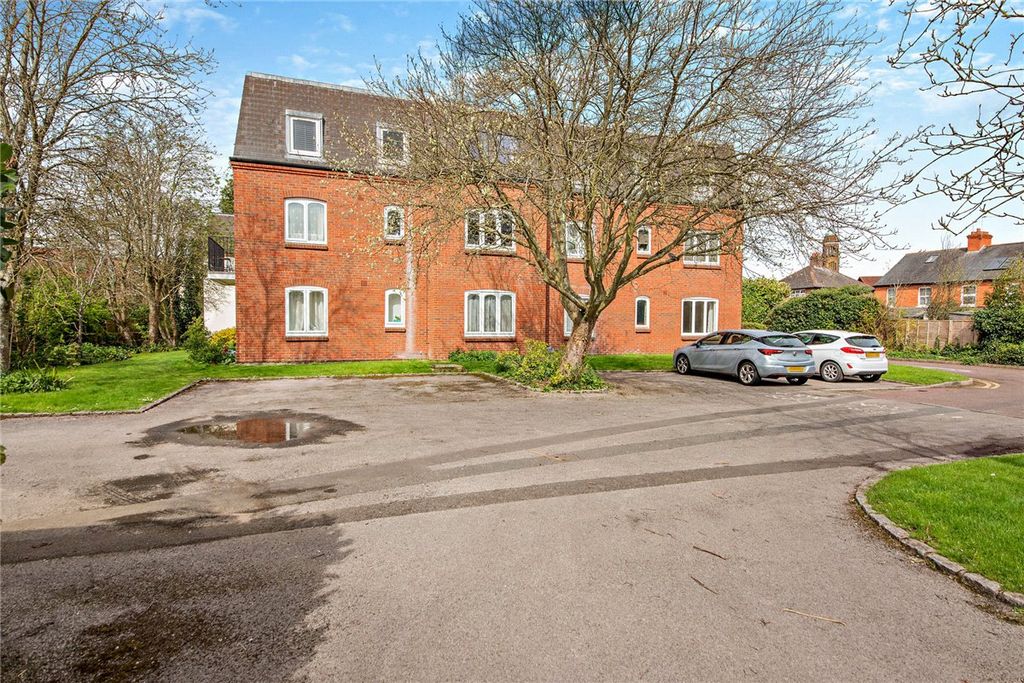 Property photo 2 of 12 Picture No. 08