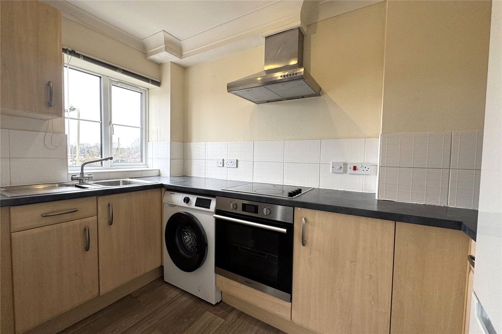 Property photo 3 of 9 Picture No. 23