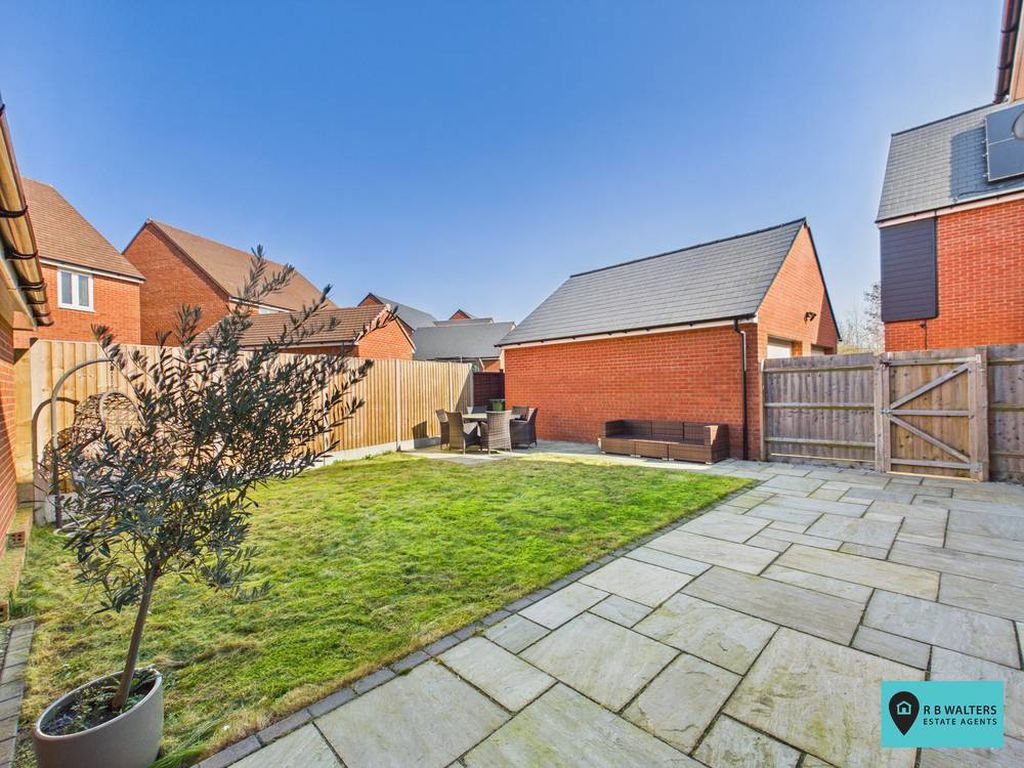 Property photo 3 of 22 Garden