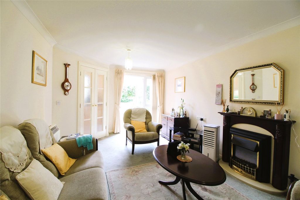 Property photo 2 of 10 Picture No. 24