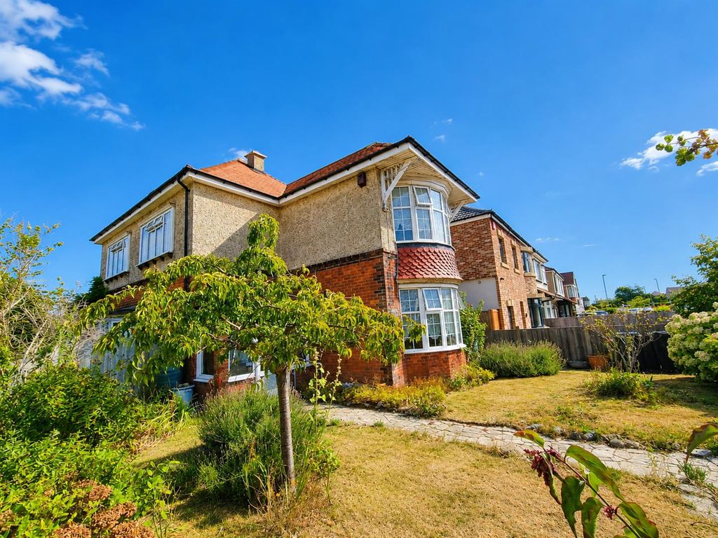 Property photo 1 of 18 Front