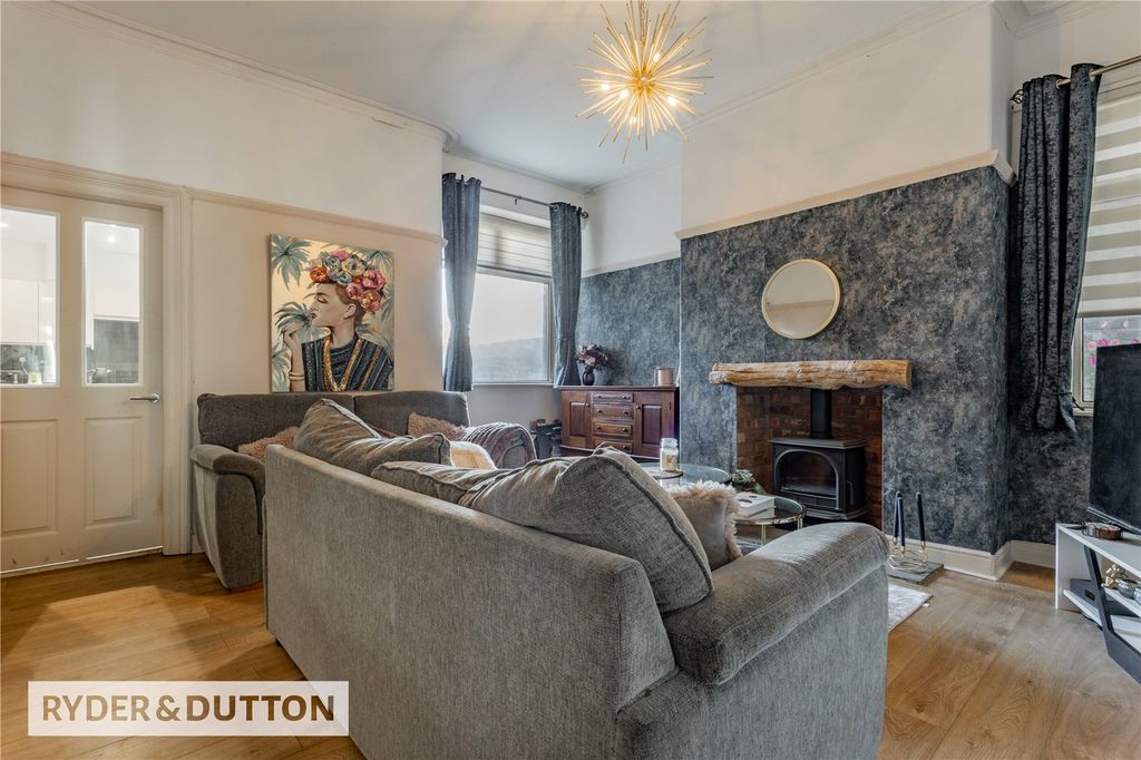 Property photo 1 of 31 Picture No. 15